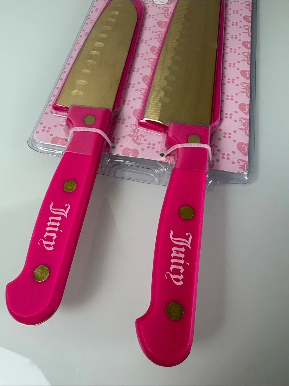 🌸Juicy Couture Home 4-Piece Santoku Knife Set Pink Gold NWT